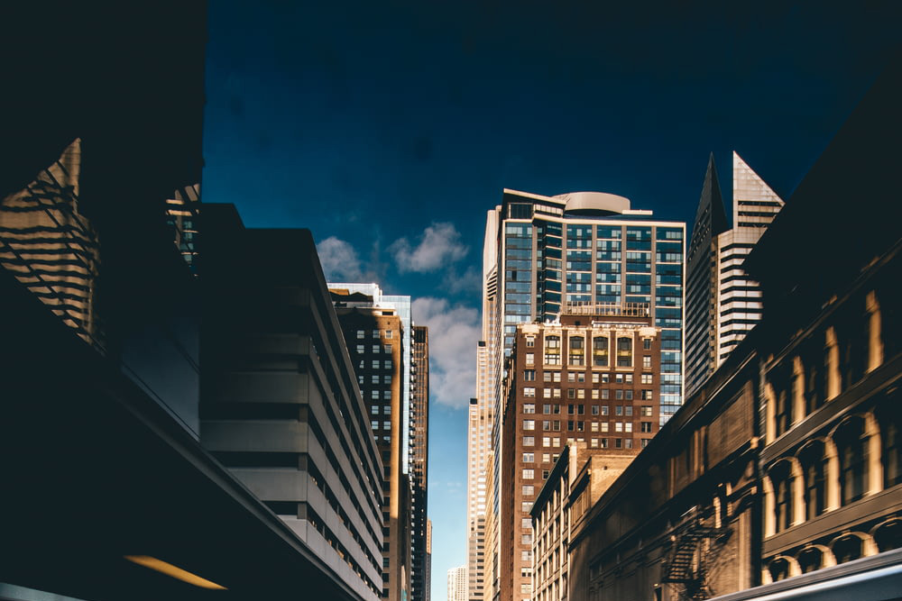 做好碳達(dá)峰必須堅(jiān)持建筑節(jié)能優(yōu)先，低碳轉(zhuǎn)型下建筑節(jié)能具有重要意義！